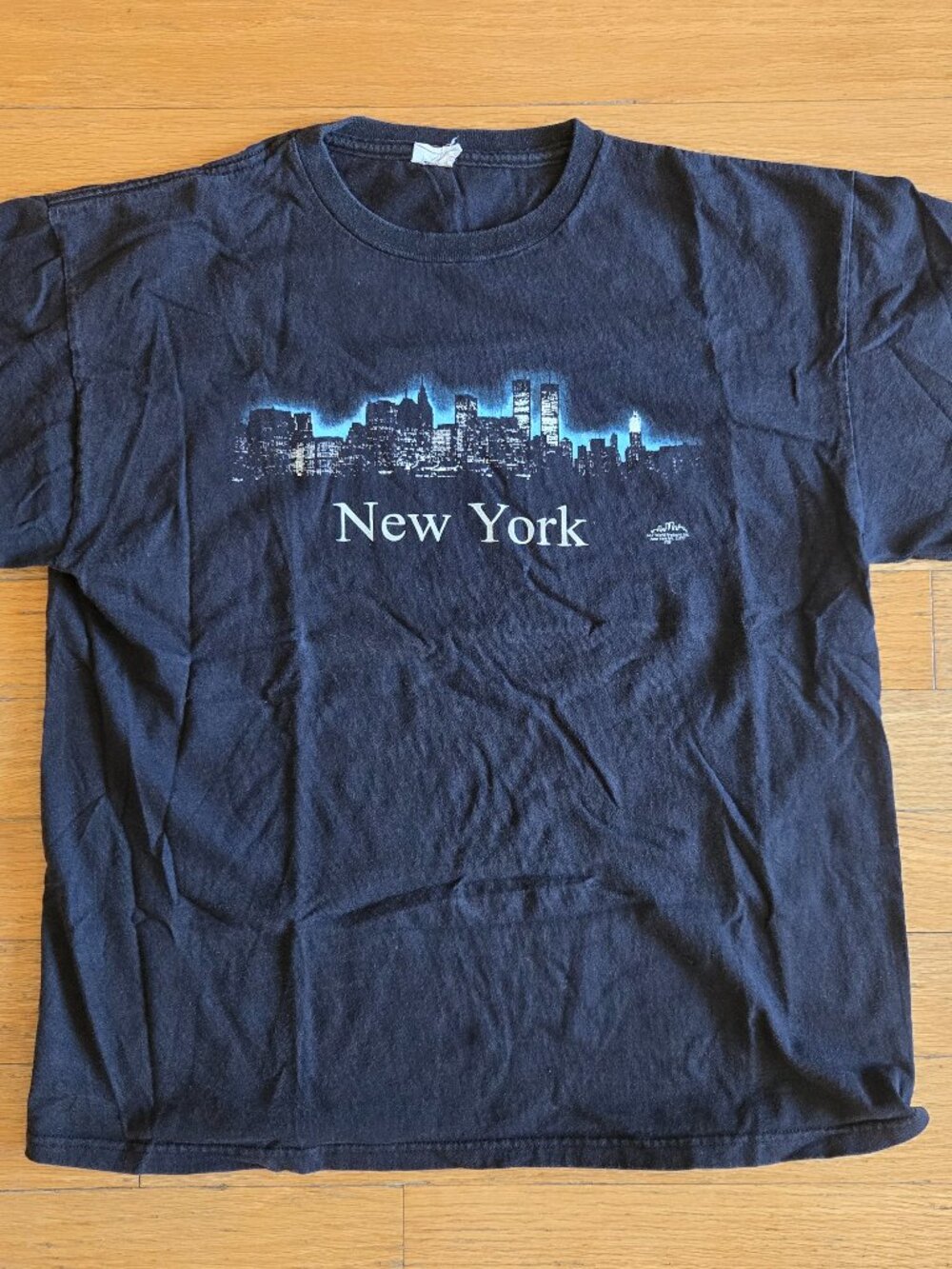 Vintage New York Twin Towers Skyline Small T Shirt Delta Pro Weight Black NYC